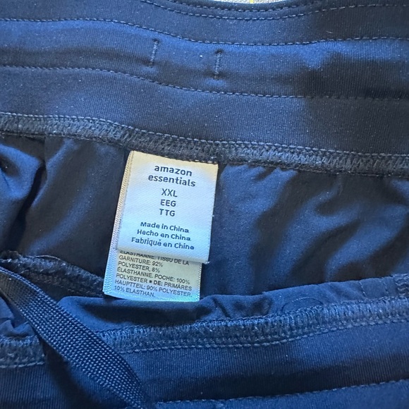 Amazon Essentials Mens Woven Stretch 7" Training Short XXL. - Picture 2 of 5